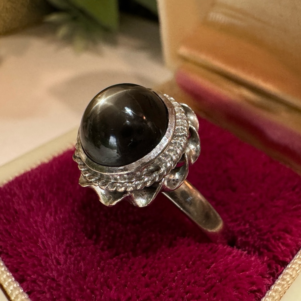 Genuine Black Star Sapphire Estate Ring Solid 18K White Gold Vintage/Antique!